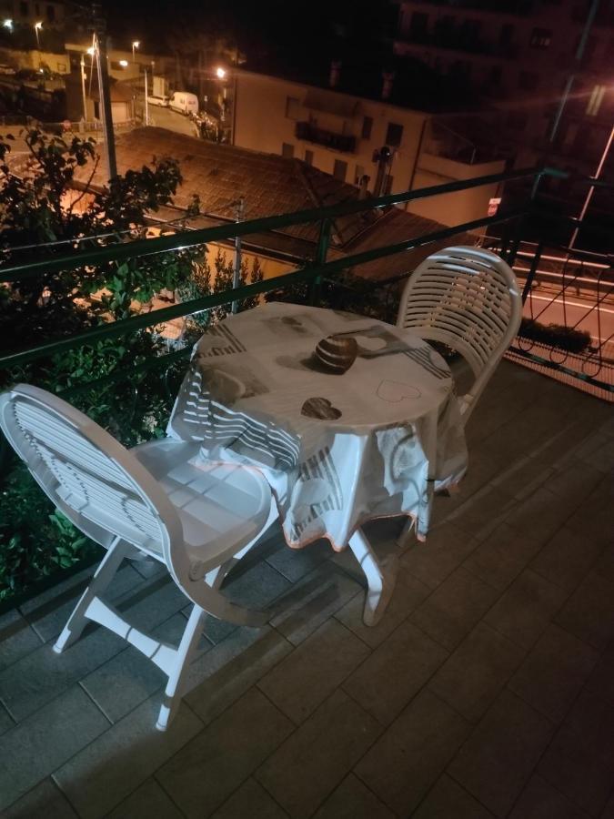 Casa Sanremo Tiziano Parking Gratis Spiaggia 15 Minuti A Piedi Zewnętrze zdjęcie