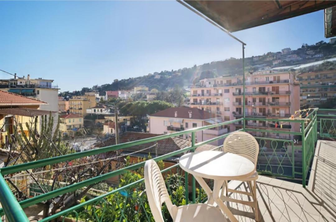 Casa Sanremo Tiziano Parking Gratis Spiaggia 15 Minuti A Piedi Zewnętrze zdjęcie
